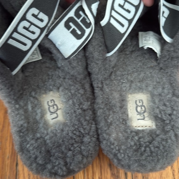 Ugg gray fluff yeah slippers 9 - Picture 6 of 8